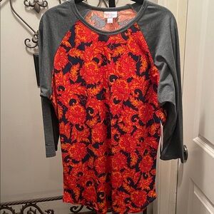 Lularoe Floral Raglan Shirt - SZ Large- NWT